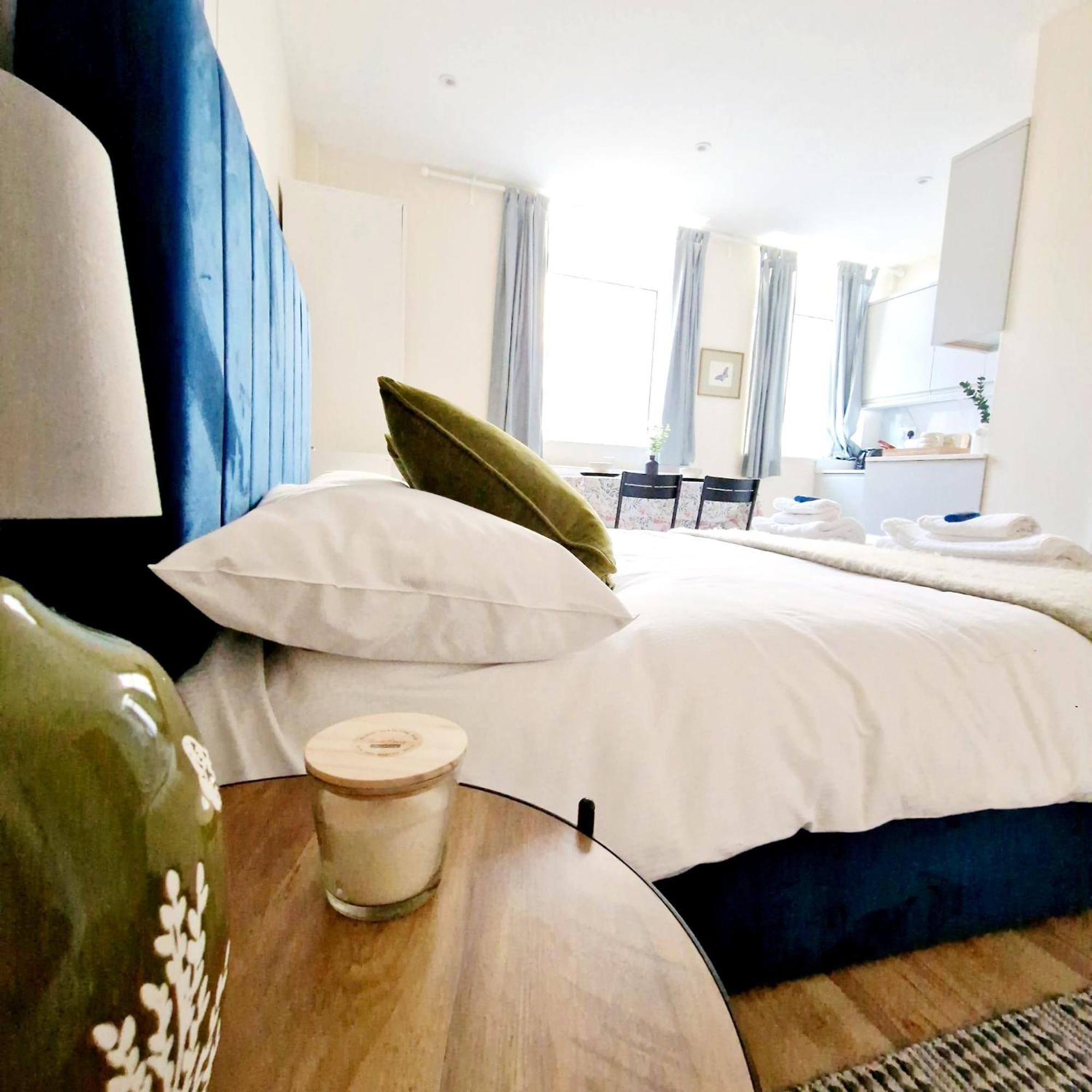Crendon House Boutique Hotel High Wycombe Buckinghamshire Экстерьер фото
